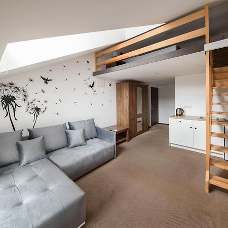 Apartament Jastrzebie Gniazdo Lägenhet Krasków Exteriör bild