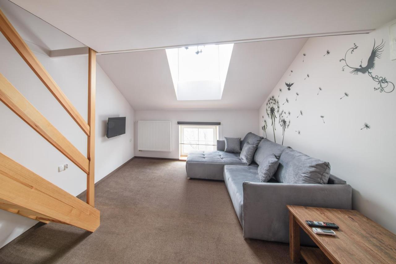 Apartament Jastrzebie Gniazdo Lägenhet Krasków Exteriör bild